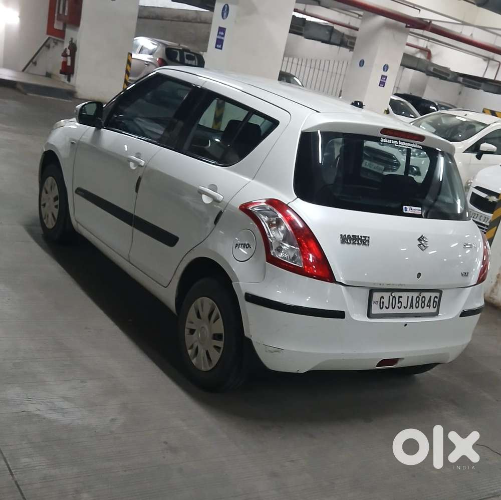 Maruti Suzuki Swift Vxi + Manual, 2012, Petrol