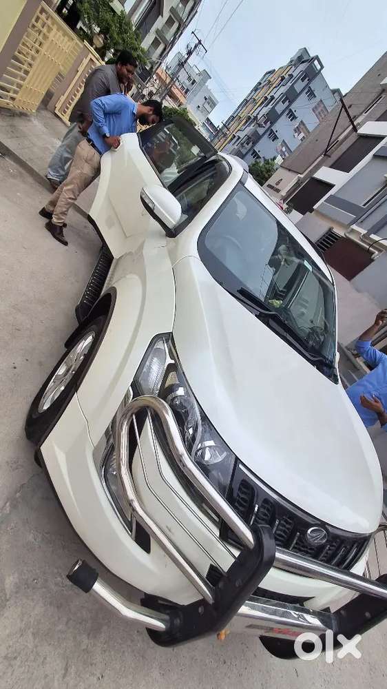 Mahindra Xuv500 2018 Diesel 66800 Km Driven