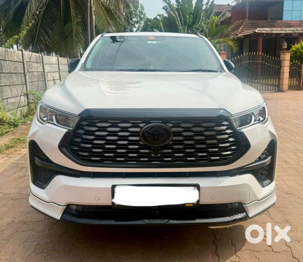 Toyota Innova Hycross 2.0 Zx Hybrid 7 Str, 2024, Petrol