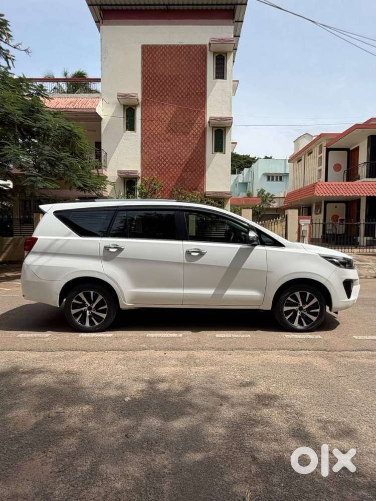 Toyota Innova Crysta 2.4 Z 7 STR, 2022, Diesel