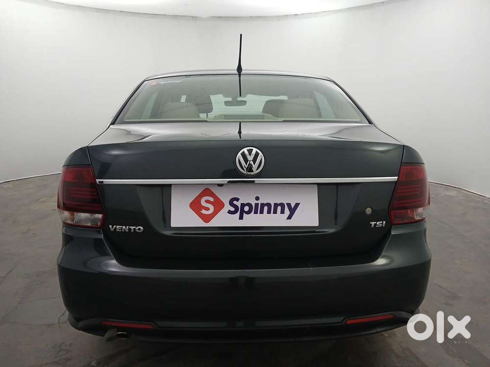 Volkswagen Vento Petrol Highline At, 2022, Petrol