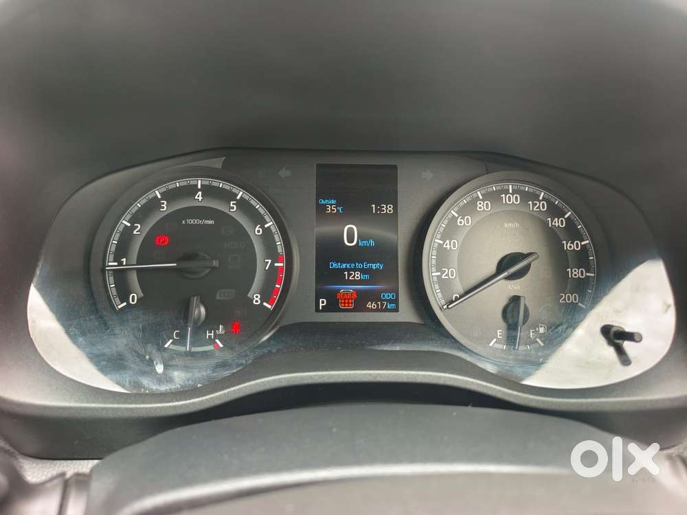 Toyota Innova Hycross Gx (o), 2025, Petrol