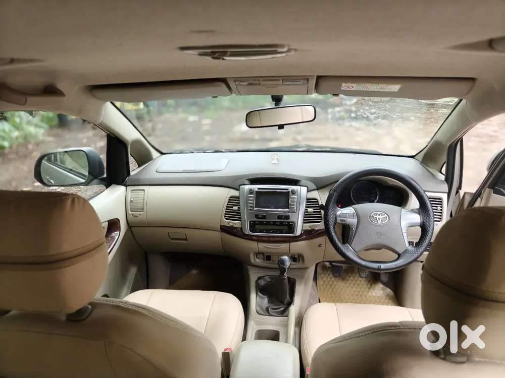 Toyota Innova 2014 Diesel Well Maintained