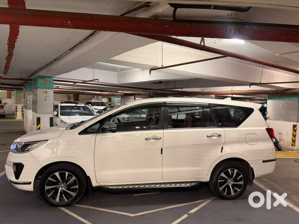 Toyota Innova Crysta 2.7 Zx At, 2022, Petrol