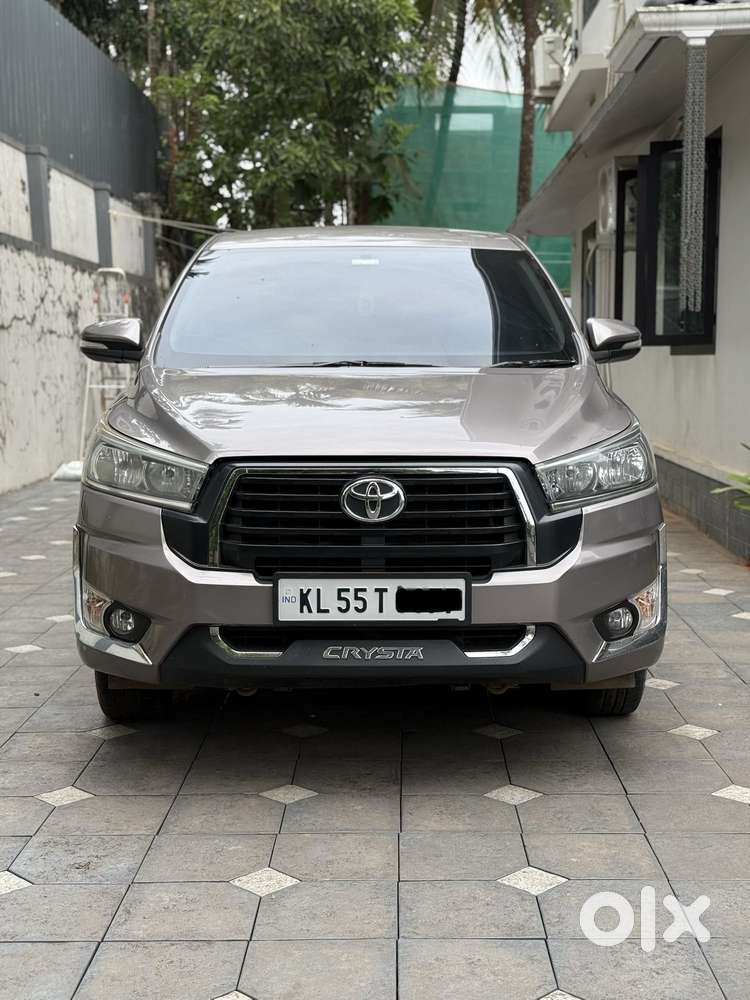 Toyota Innova Crysta 2.4 G Mt, 2016, Diesel