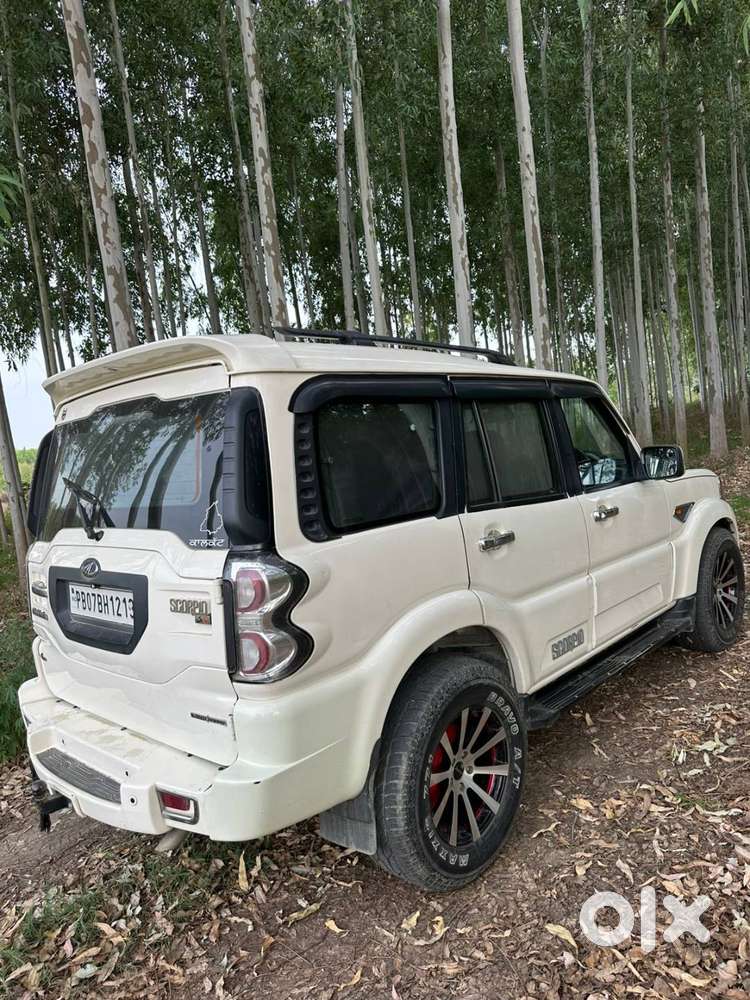Mahindra Scorpio Classic 4x4 2017 Model Top Condition