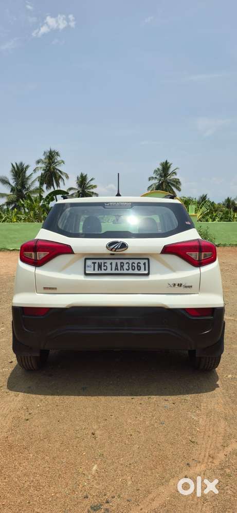 Mahindra Xuv300 1.2 W6 Amt Petrol, 2022, Petrol