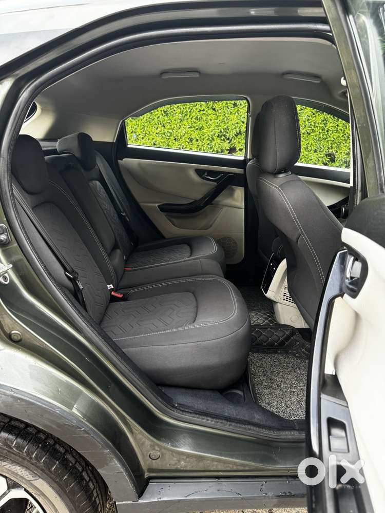 Tata Nexon 1.2 Revotron Xza Plus, 2023, Petrol