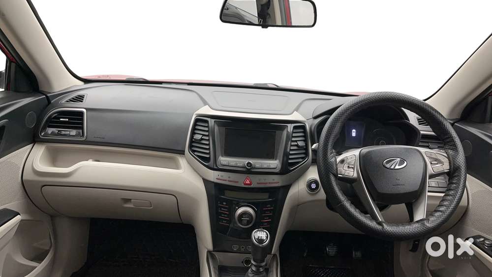 Mahindra Xuv300 W8, 2019, Petrol