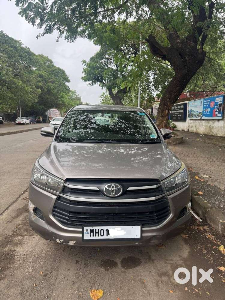Dec 2016 Manual Innova Crysta With Full Company Service Record.