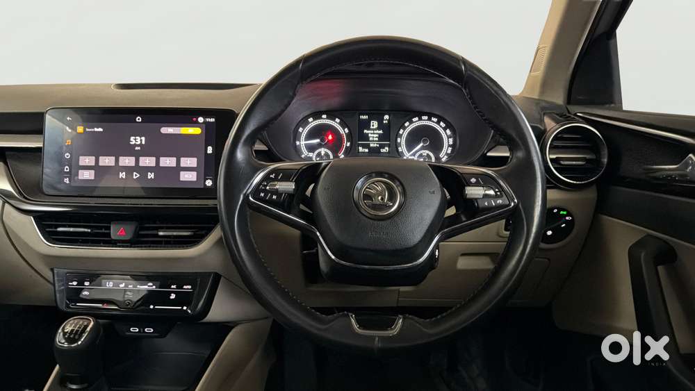 Skoda Slavia 1.0 Ambition Tsi, 2022, Petrol
