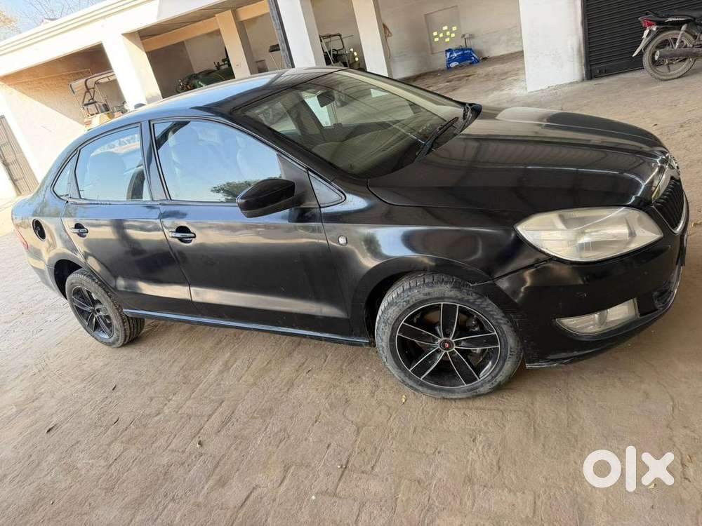 Skoda Rapid 2012 Diesel 110050 Km Driven