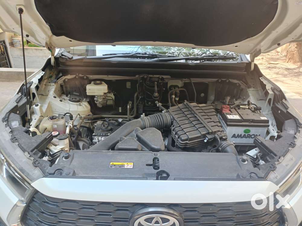 Toyota Innova Hycross 2.0 Vx Hybrid 8 Str, 2024