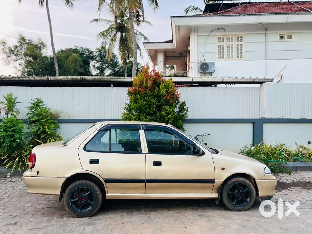 Maruti Suzuki Esteem Lxi - Bsiii, 1999, Petrol