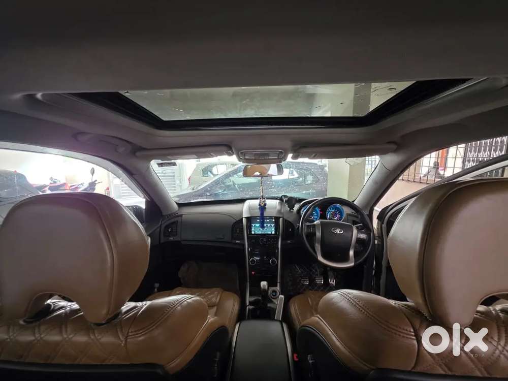 Mahindra Xuv500 W11 Optional Fully Top End Car 2nd Owner