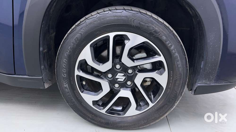 Maruti Suzuki Invicto Alpha Plus 7str, 2023, Cng & Hybrids