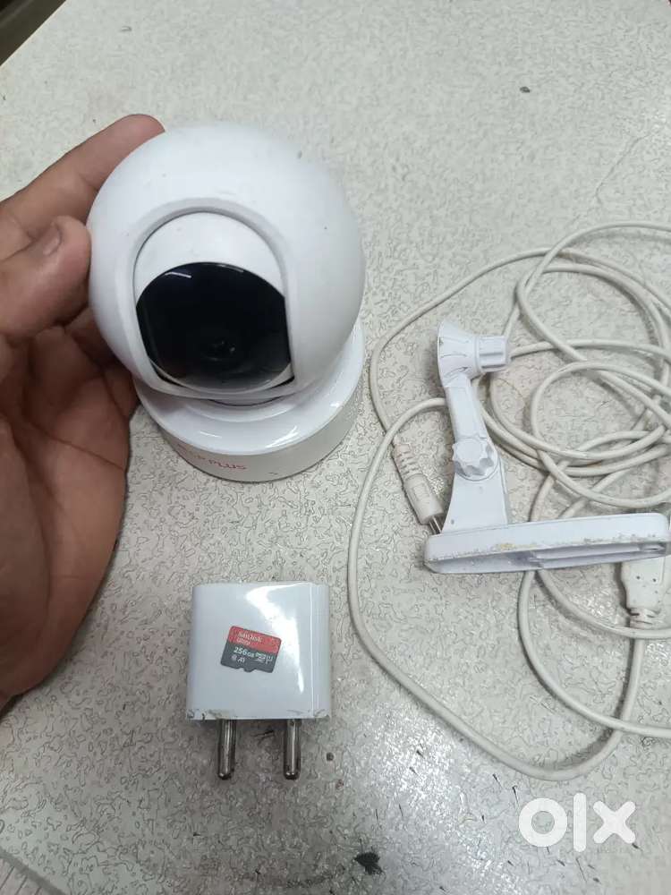 Wi-Fi CP Plus camera 4 megapixel 256 GB memory card 25 days recording
