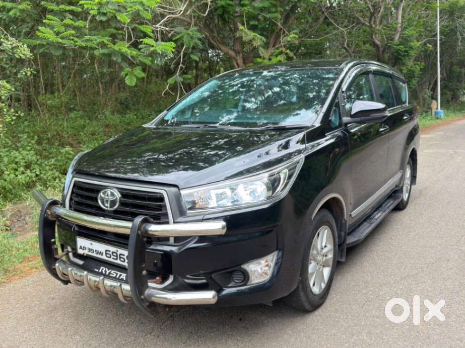 Toyota Innova Crysta 2.4 Gx Limited Edition 7 Str, 2023, Diesel