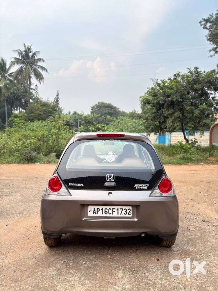 Honda Brio V Mt, 2013, Petrol