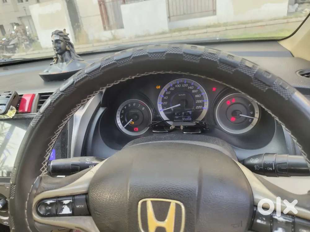 Honda City V