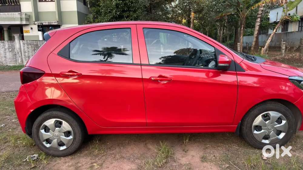 Tata Tiago Revotron Xt 2020 (17-20)km Mileage Price Negotiable