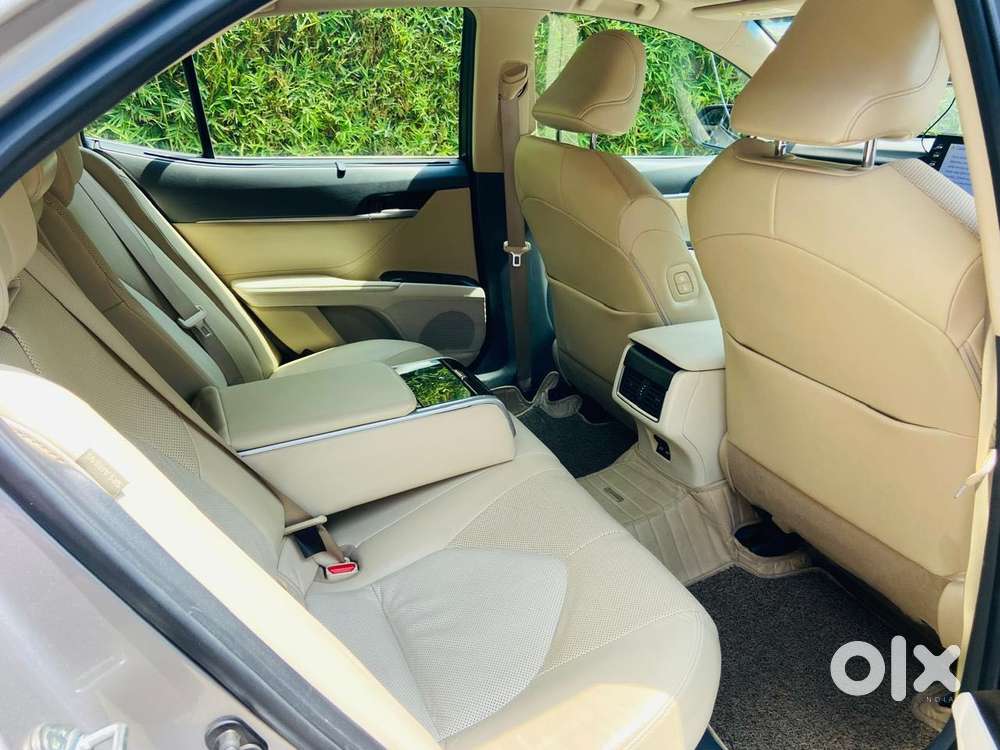 Toyota Camry [2019-ongoing] 2.5 Hybrid, 2023, Petrol