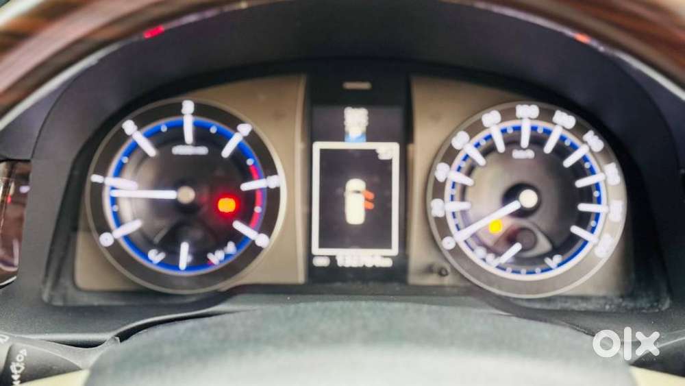 Toyota Innova Crysta 2.8z Automatic, 2016, Diesel