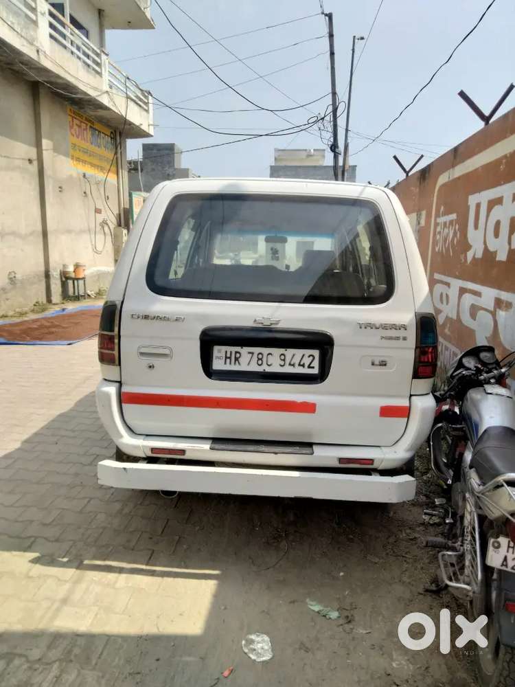 Chevrolet Tavera 2012 Diesel 120000 Km Driven