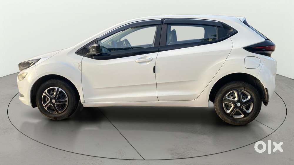 Tata Altroz Xe Petrol, 2022, Petrol