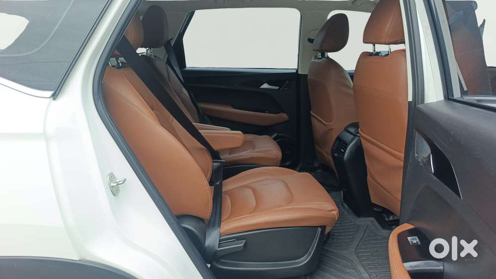 Mg Hector Plus 1.5 Sharp Turbo Cvt 6 Str, 2021, Petrol