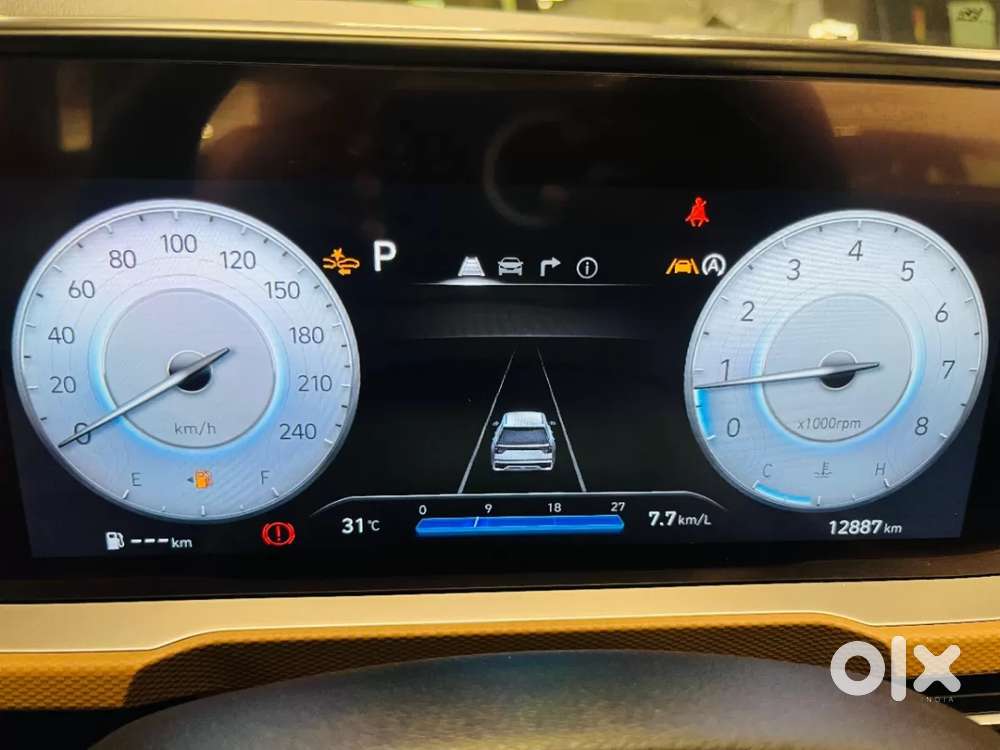 Hyundai Alcazar, 2025, Petrol