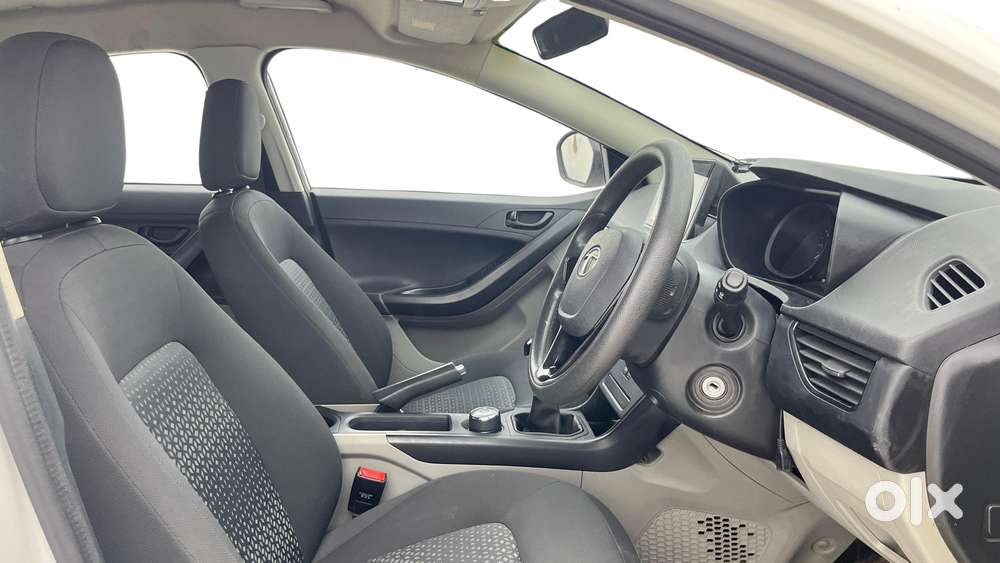 Tata Tiago 1.2 Revotron Xz, 2018, Petrol