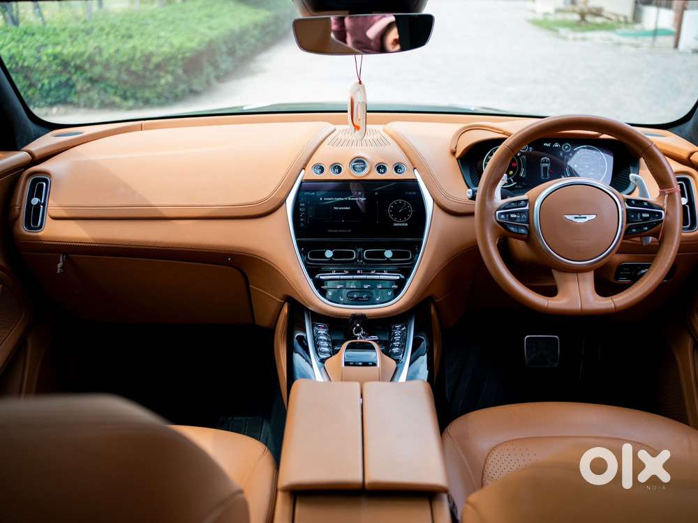 Aston Martin Dbx Twin Turbo, 2024, Petrol