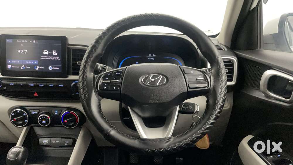 Hyundai Venue [2022-ongoing] 1.2 S, 2023, Petrol
