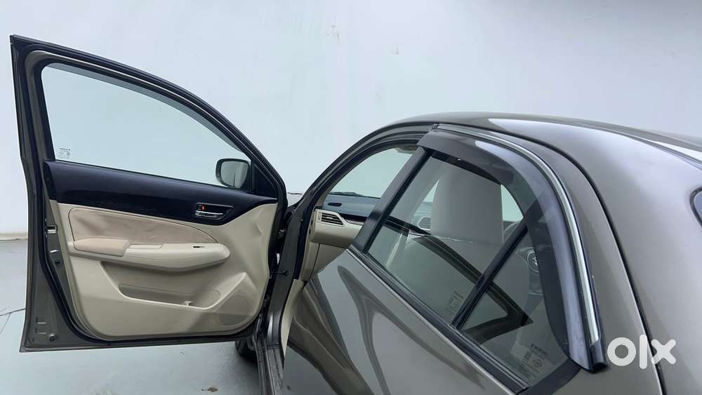 Maruti Suzuki Dzire Vdi Amt, 2017, Diesel