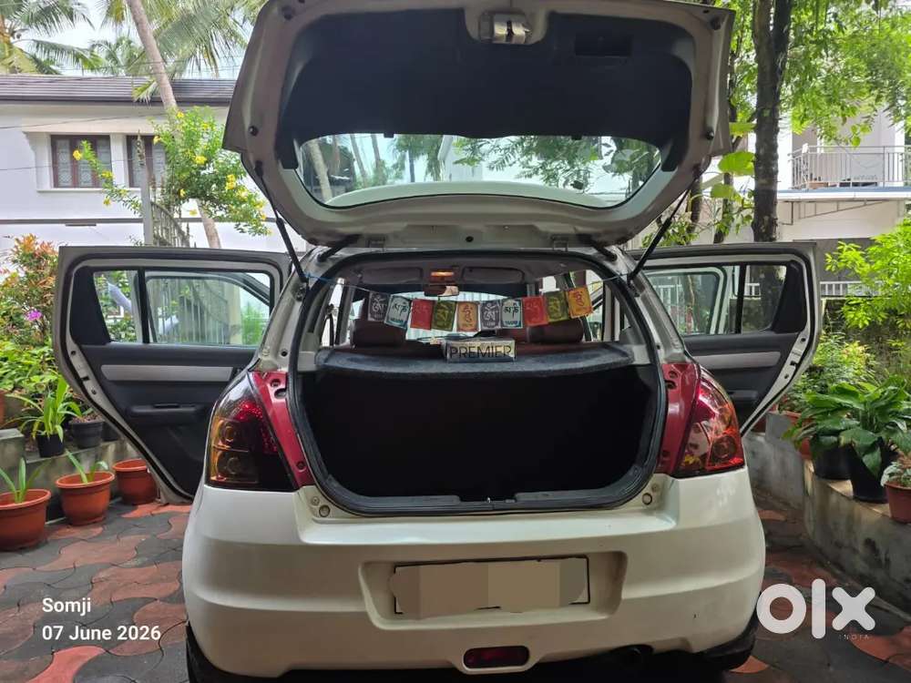 Maruti Suzuki Swift 2009 Diesel 212000 Km Driven