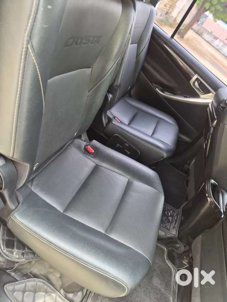 Toyota Innova Crysta [2020-ongoing] 2.4 Zx 7 Str, 2023, Diesel
