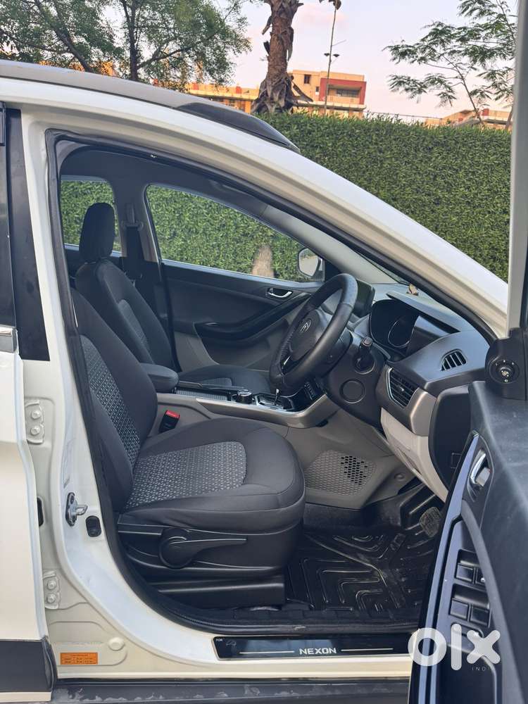 Tata Nexon 1.5 Revotorq Xza Plus, 2020, Petrol
