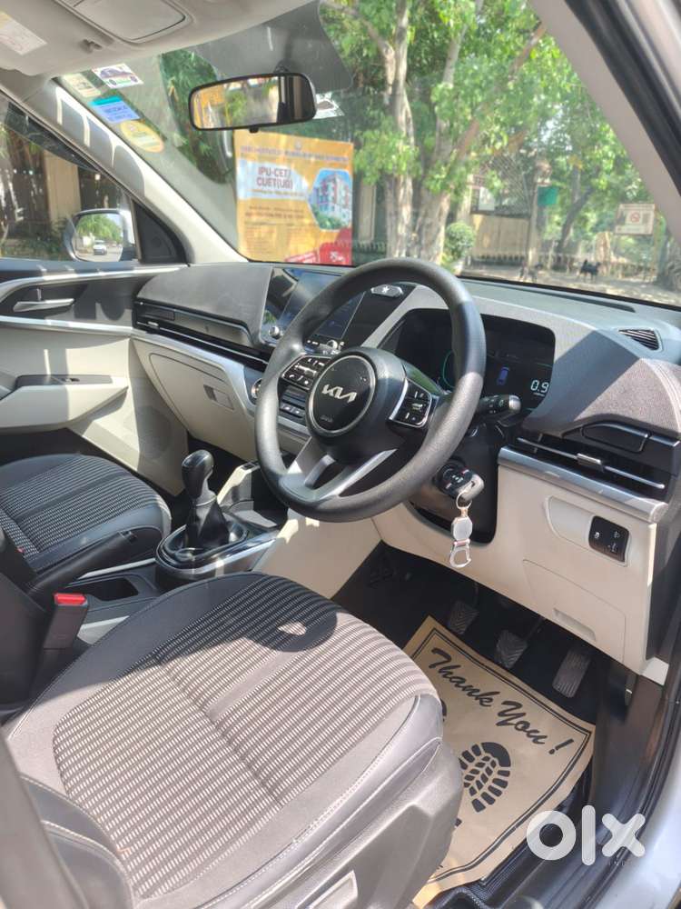 Kia Carens 1.4 Prestige 7 Str, 2022, Petrol