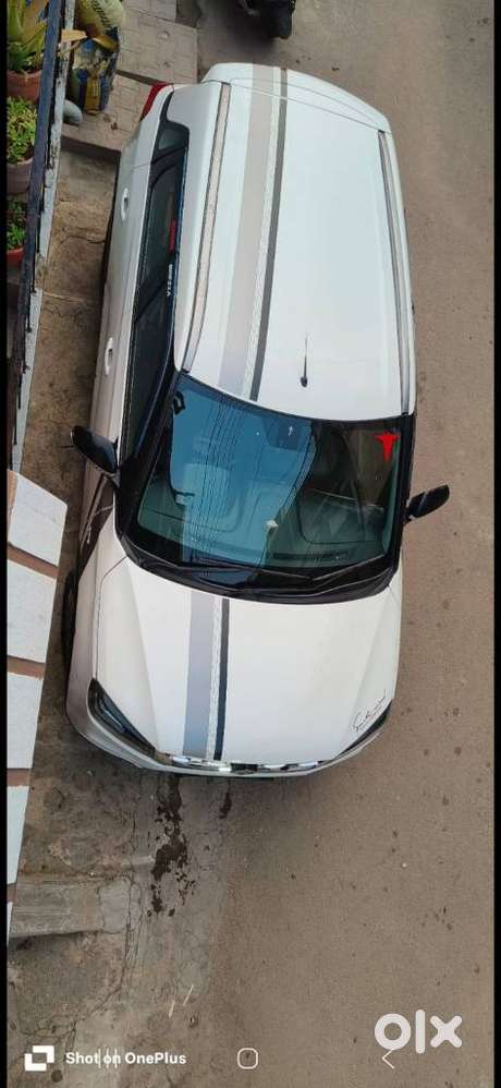 Maruti Suzuki Brezza Zdi+ Dual Tone, 2018, Diesel