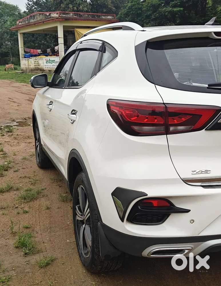 Mg Astor Zs Petrol 2025