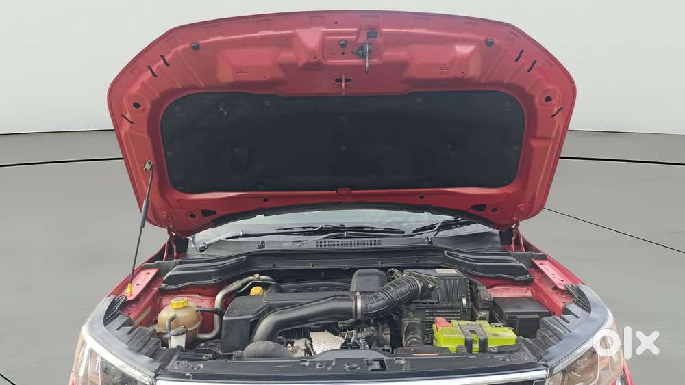 Mahindra Xuv300 W8 (o) 1.5 Diesel Amt, 2022, Diesel