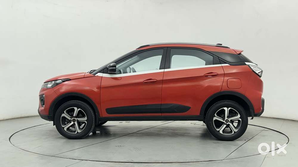 Tata Nexon 1.2 Revotron Xza Plus, 2022, Petrol