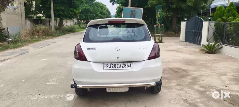 Maruti Suzuki Swift Dzire 1.3 Lxi, 2014, Petrol