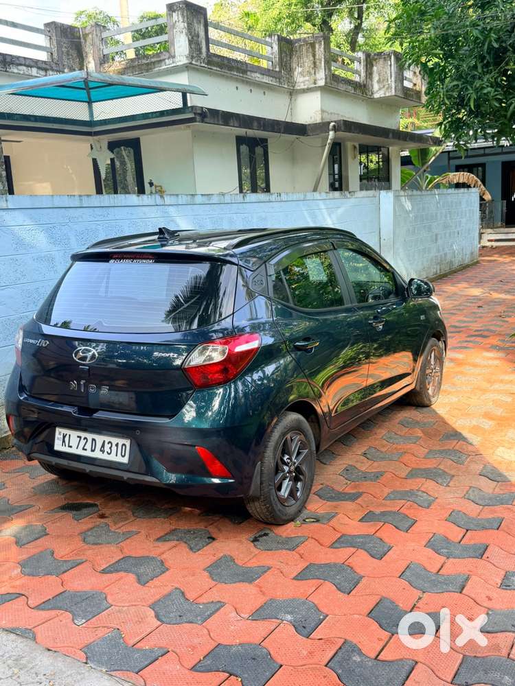 2022 Hyundai Grand I10 Nios Sportz Amt  29k Km  Loaded With Dashcam