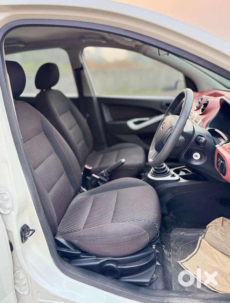 Ford Figo 2010-2012 Petrol Zxi, 2011, Petrol