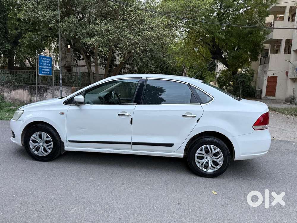 Volkswagen Vento 1.6 Trendline, 2013, Petrol
