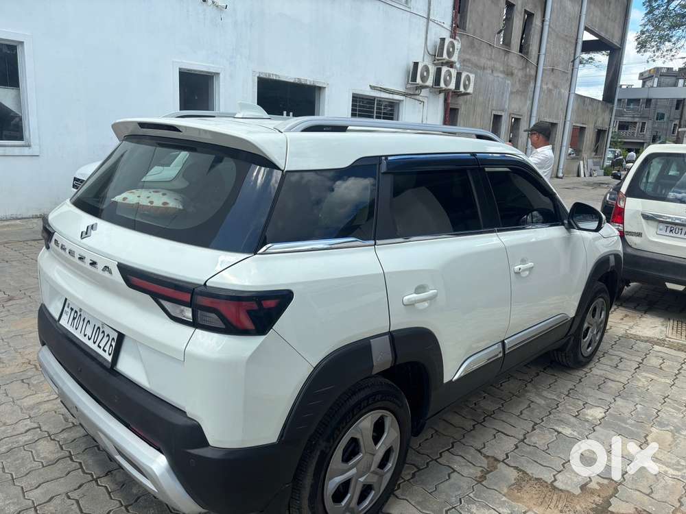 Maruti Brezza 2025 Lxi Cng