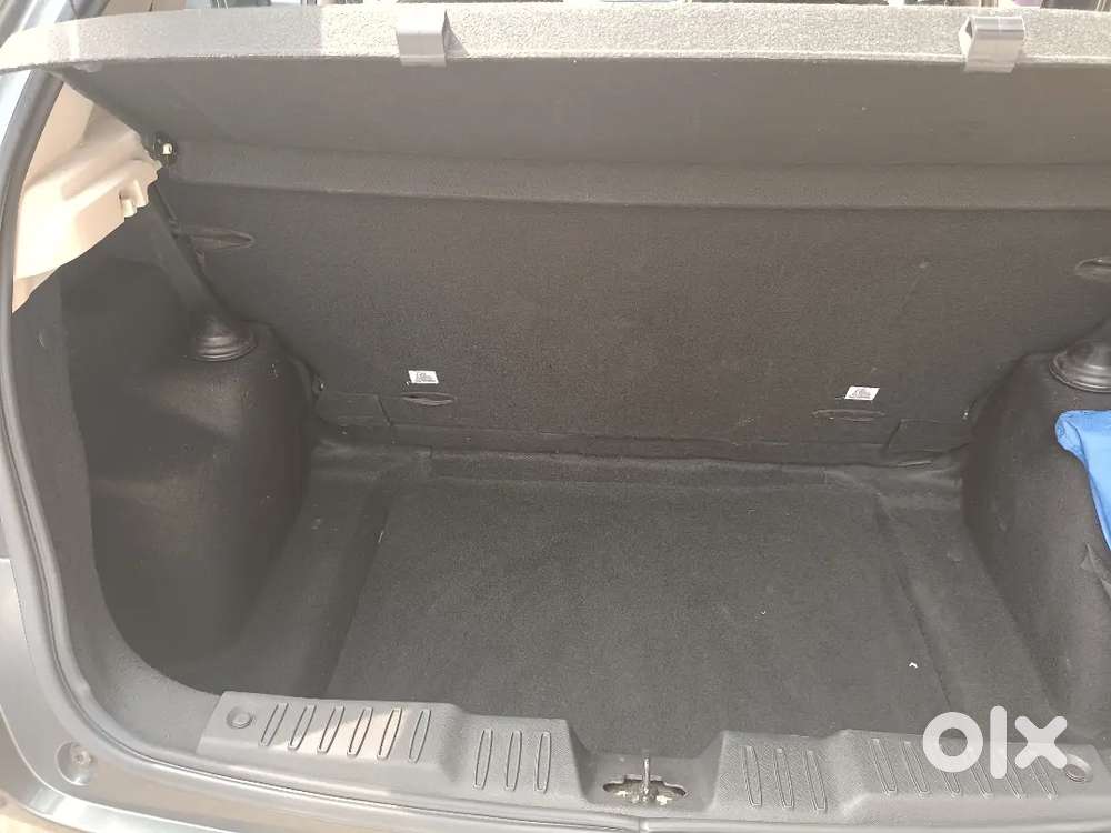 Tata Altroz 2022 Petrol 16000 Km Driven