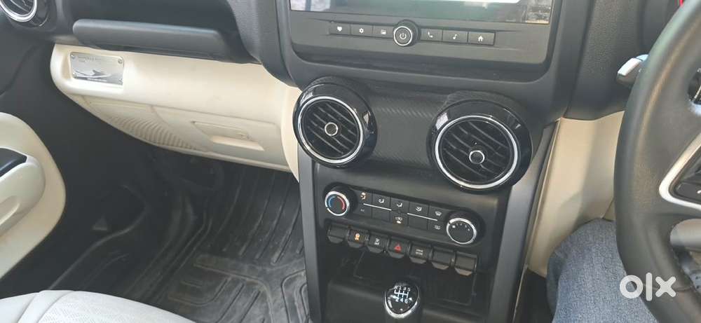 Mahindra Thar Roxx Diesel 2025